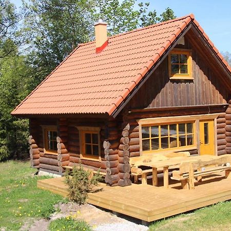 Ala-Laugu Holiday Home Leisi Eksteriør bilde