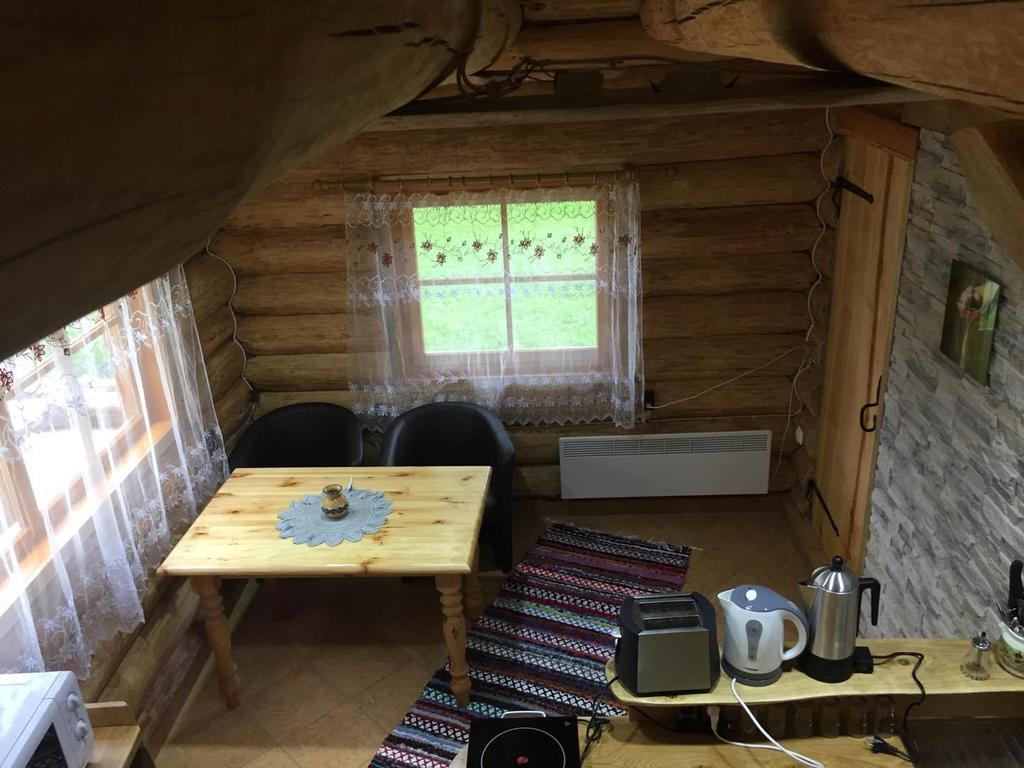 Ala-Laugu Holiday Home Leisi Eksteriør bilde